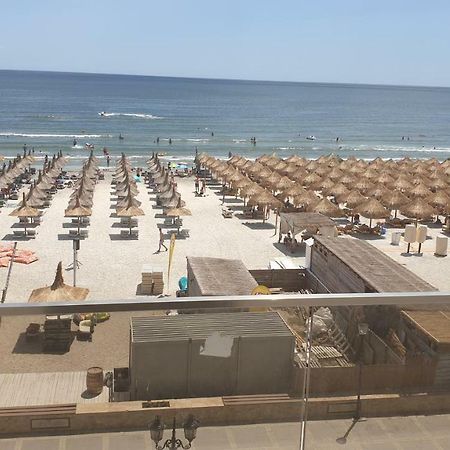 The View Apartment Navodari Luaran gambar