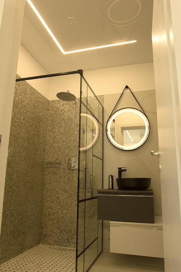 The View Apartment Navodari Luaran gambar